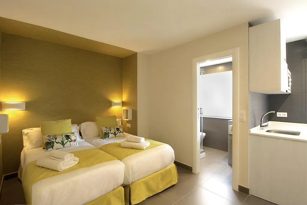 Apartamentos Malagueta Urban Beach Málaga 0*,